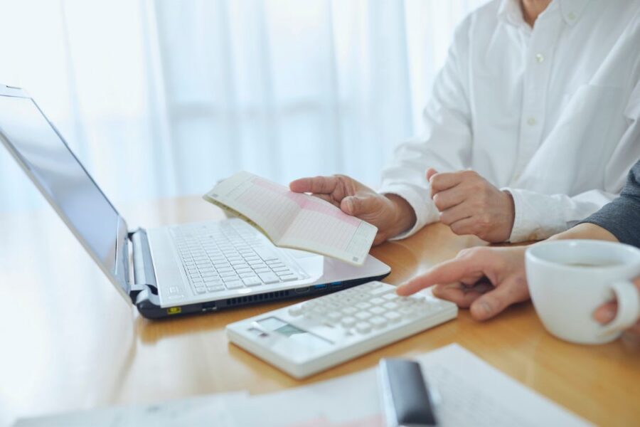 People Planning Finances